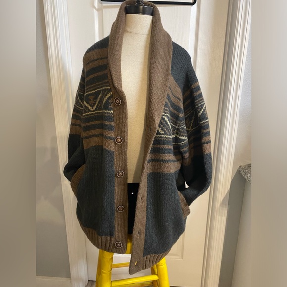 ROWM Sweater - Picture 1 of 6